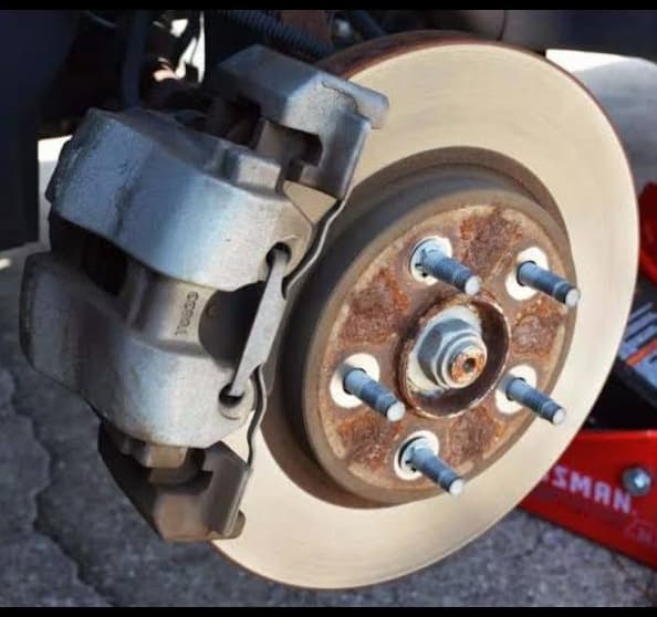 How to Change Brake Pads and Rotors on A Chevy Silverado